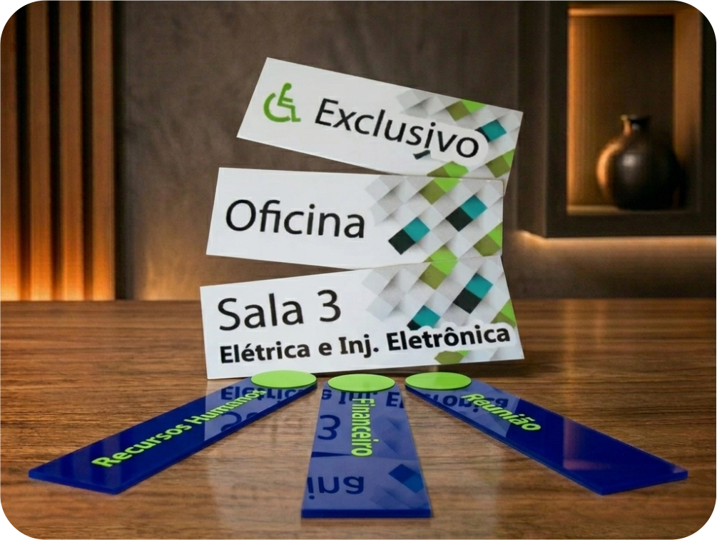 Placa em acrílico e PS para identificação de portas, consultórios e setores