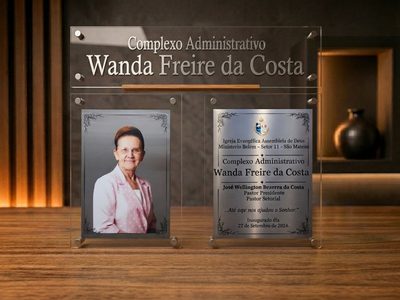 Placa de inauguração letreiro em aço escovado com gravação UV