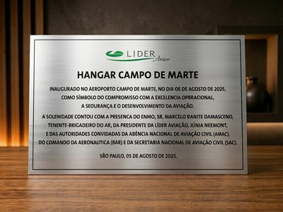 Placa de inauguração totem Hangar Campo de Marte