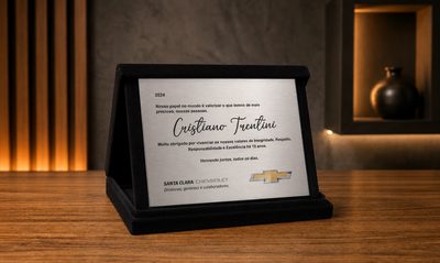 Placa de homenagem Chevrolet