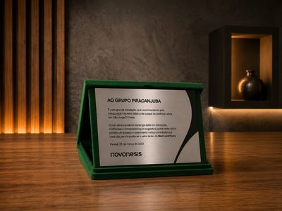 Placa de inauguração Novonesis / Piracanjuba