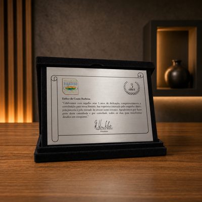 Placa empresarial de reconhecimento por tempo de colaboração